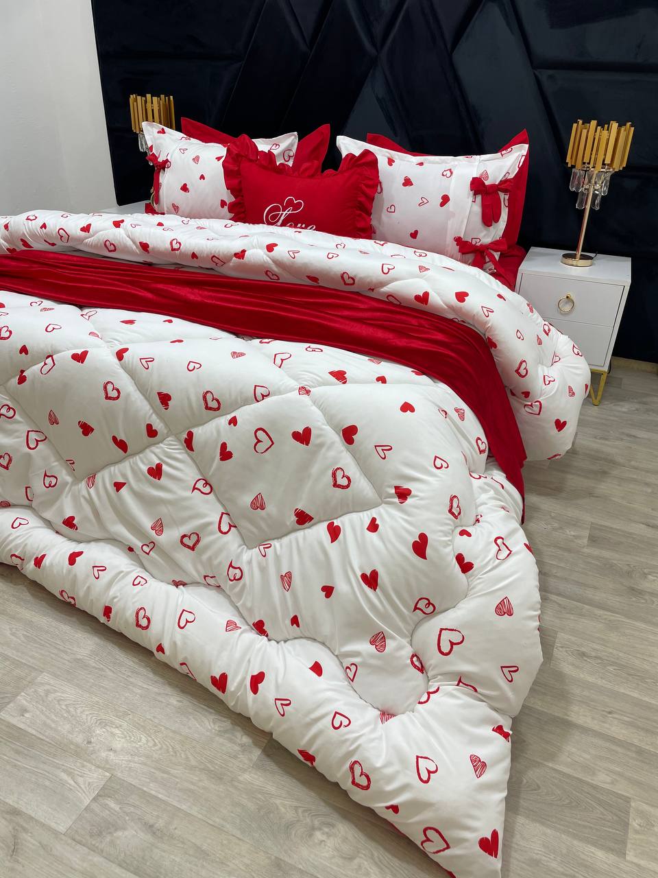 اطقم سرير فاخرة