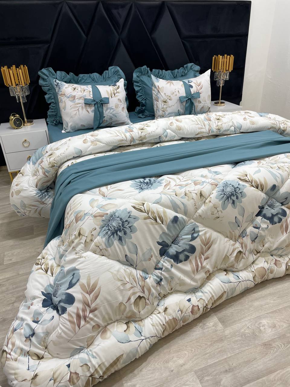 اطقم سرير فاخرة