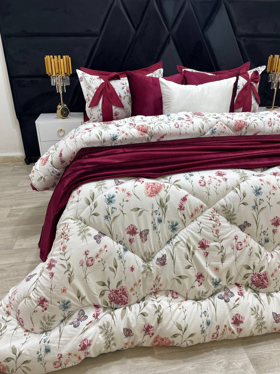 اطقم سرير فاخرة